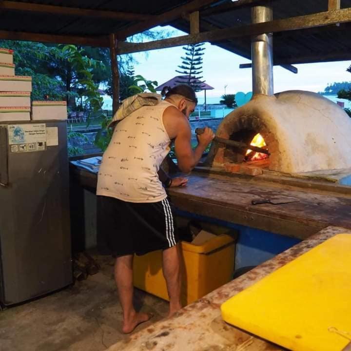 Salty Dog Hostel Telukdalem Экстерьер фото