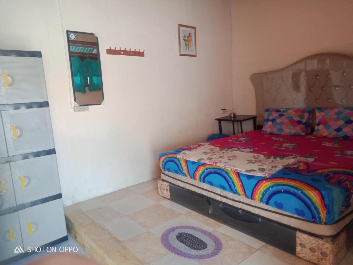 Salty Dog Hostel Telukdalem Экстерьер фото